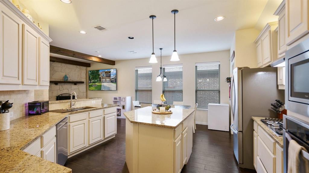 4328 Oak Chase Drive