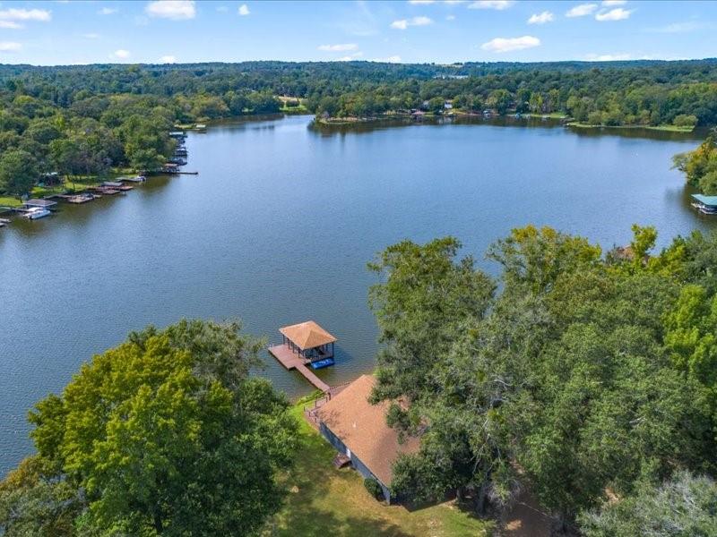 282 Island Drive