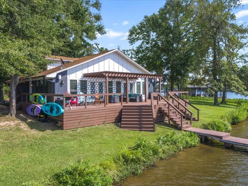 282 Island Drive