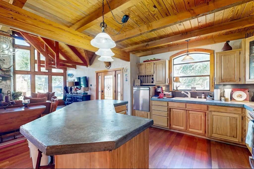 Cedar Crest - Residential