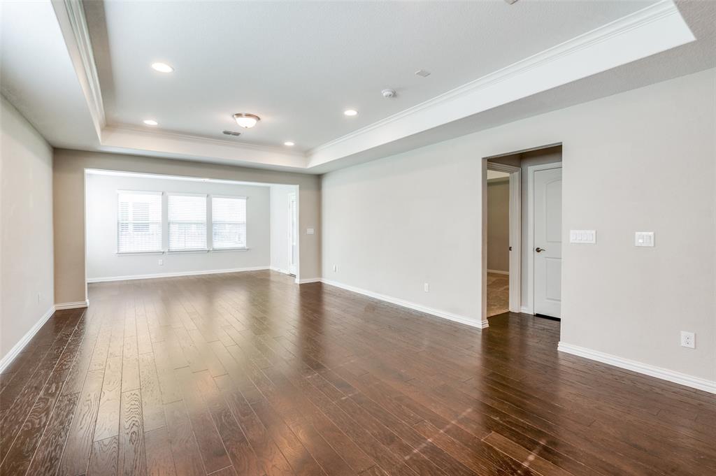 2111 Bentwater Lane