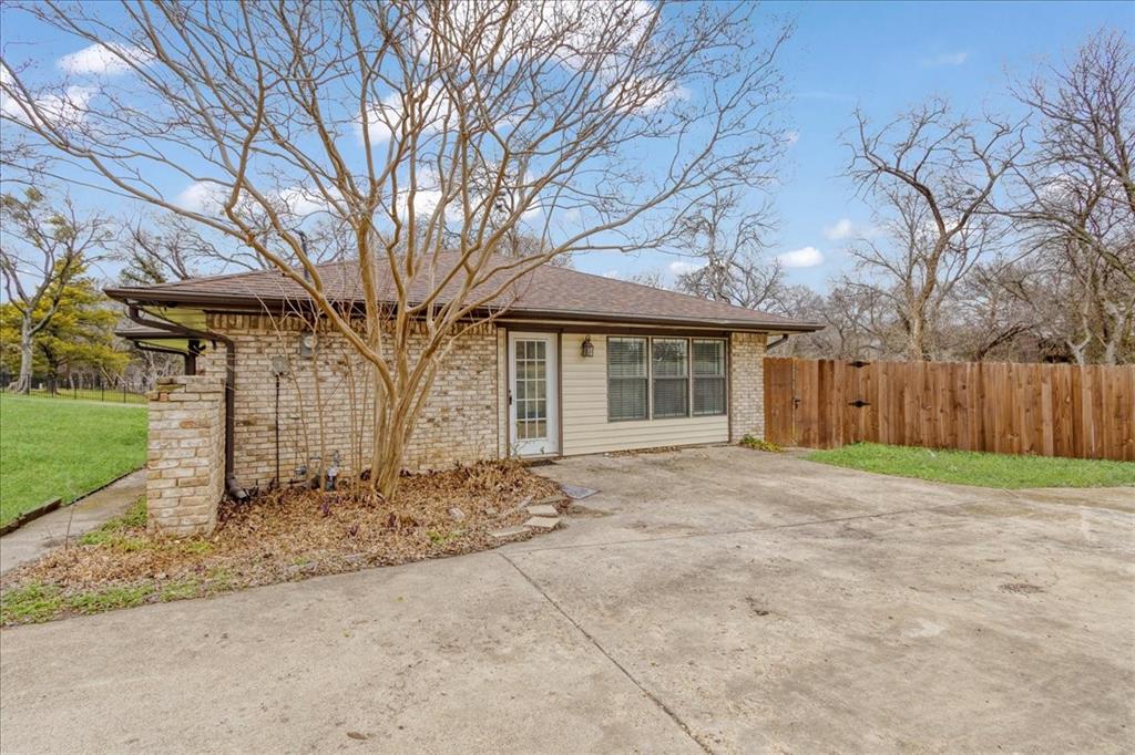1114 Dula Circle