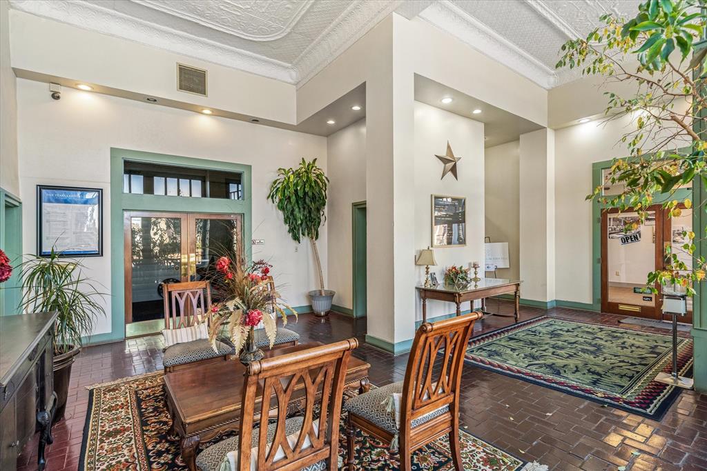 Terrell Original - Commercial Sale