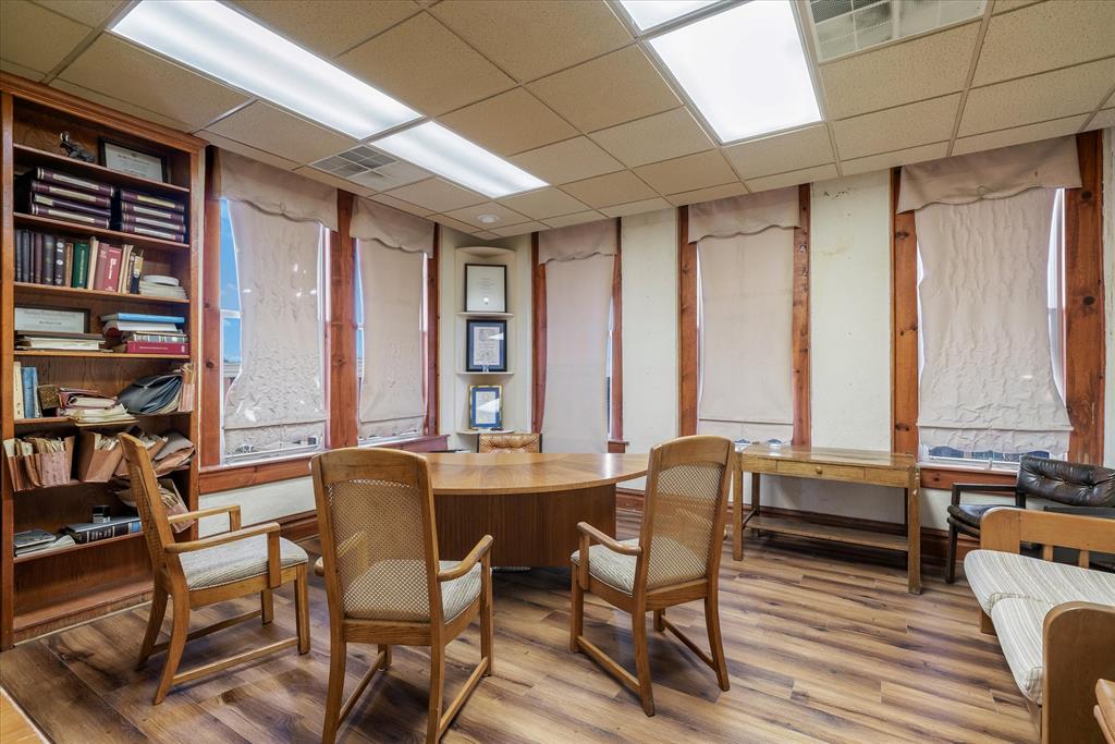 Terrell Original - Commercial Sale