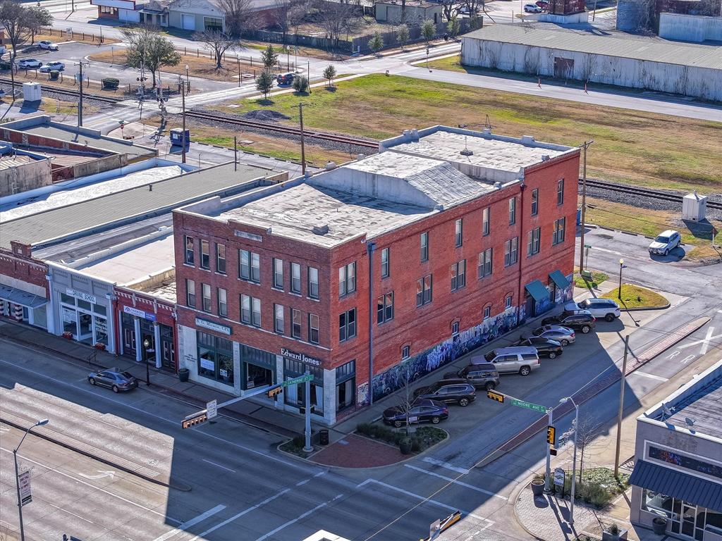 Terrell Original - Commercial Sale