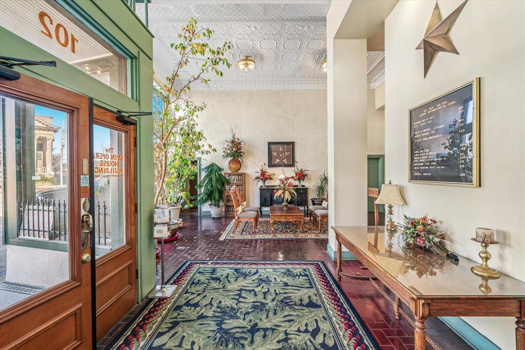 Terrell Original - Commercial Sale