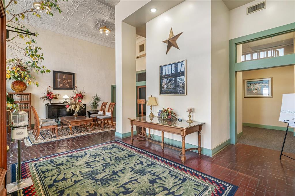 Terrell Original - Commercial Sale