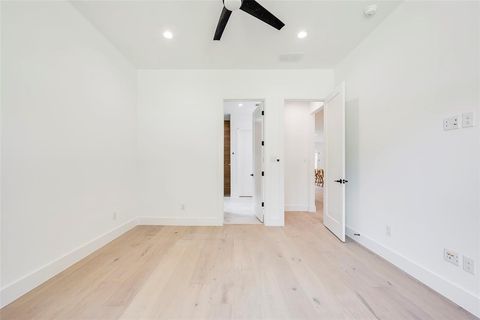 Tiny photo for 5710 Vanderbilt Avenue, Dallas, TX 75206 (MLS # 21078622)