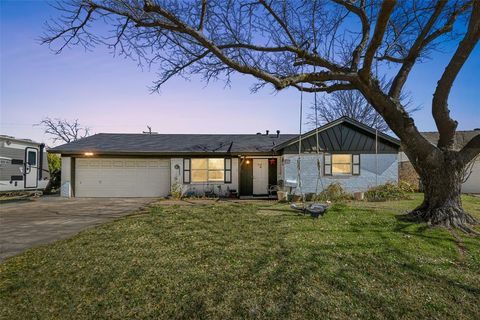 711 Commerce Street, Euless, TX 76040 - MLS#: 20853235