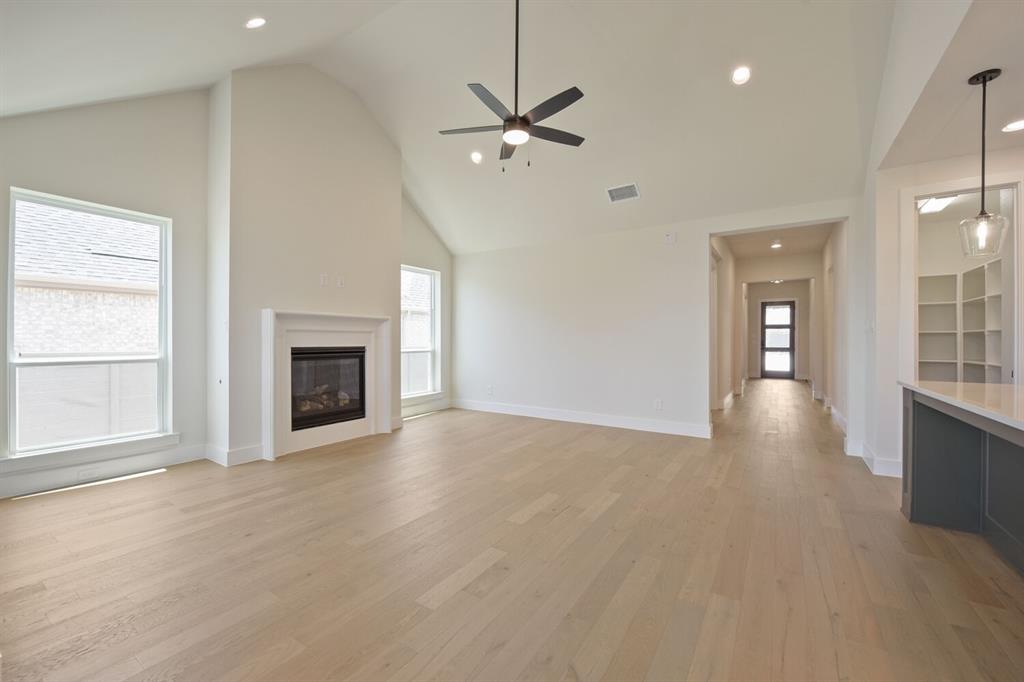 9817 Oak Glade Drive