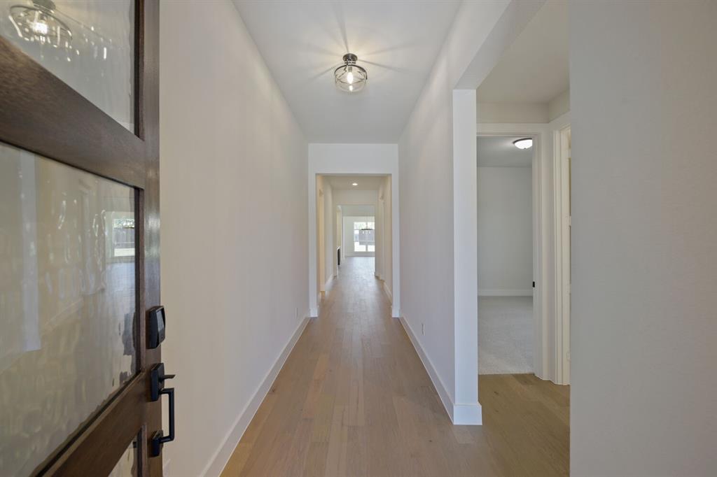 9817 Oak Glade Drive