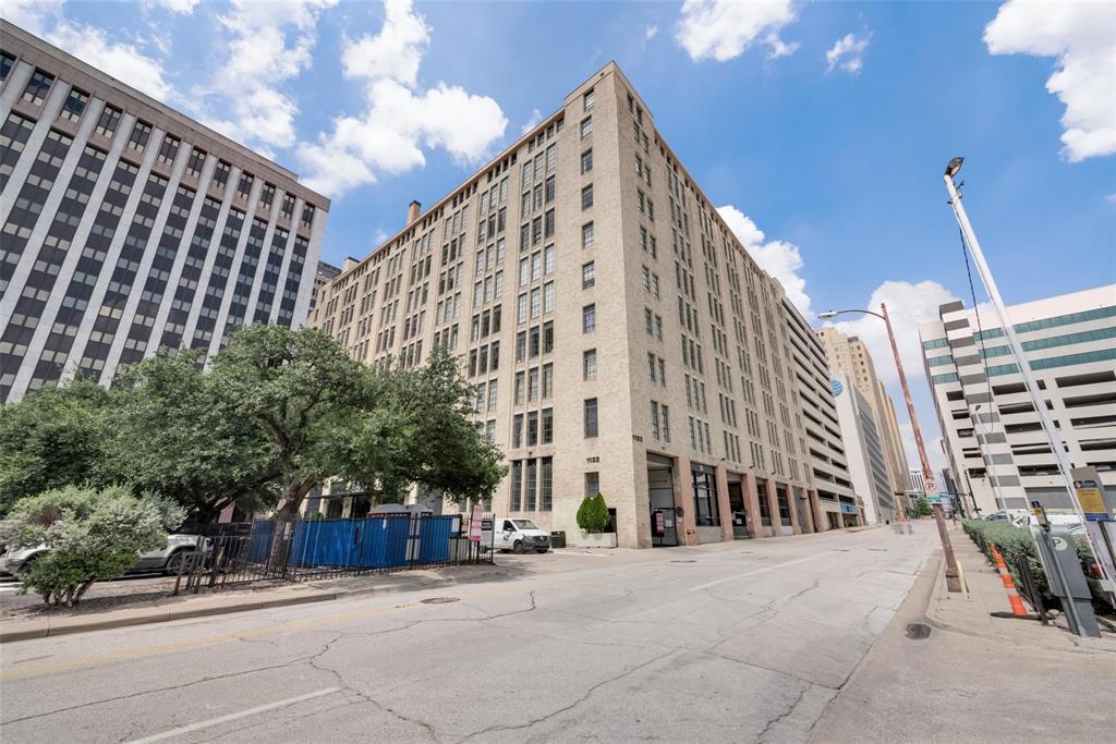 1122 Jackson Street 420