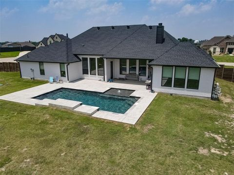 A home in Waxahachie