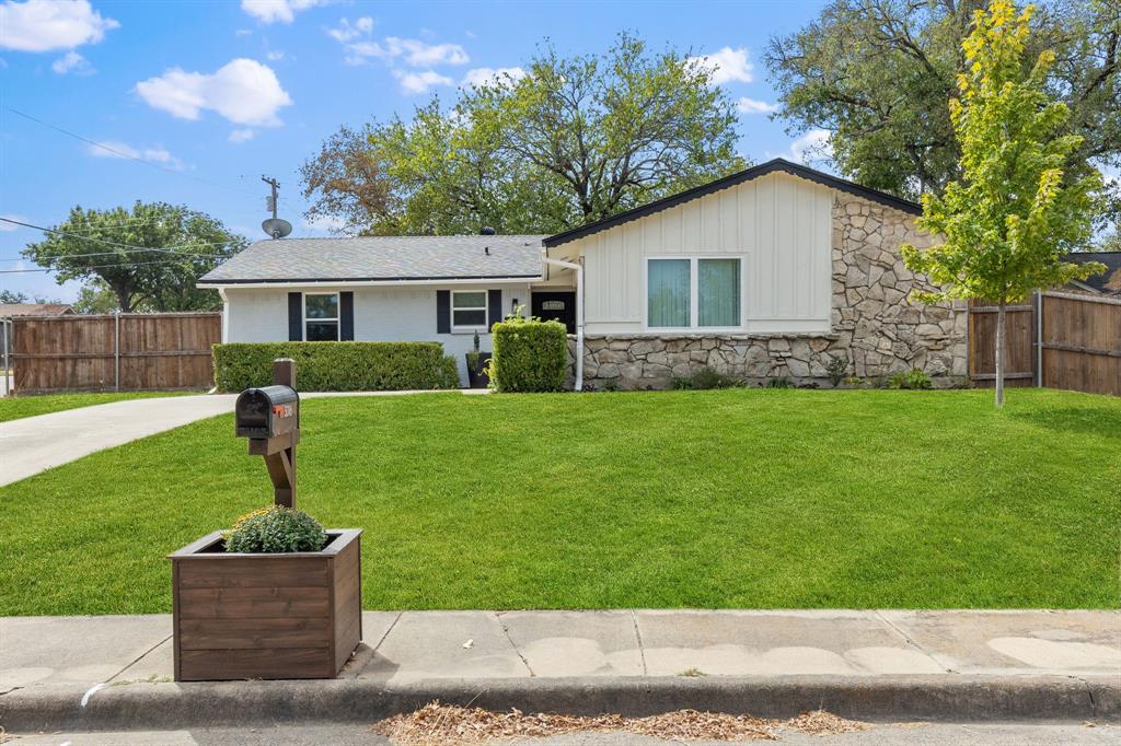 3016 Briarwood Drive