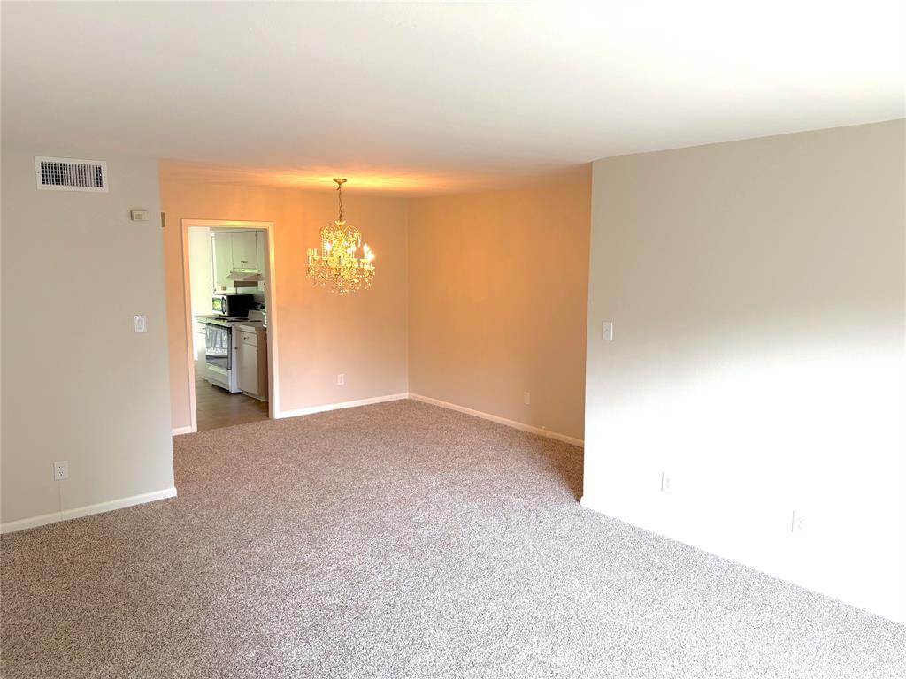 7000 Creswell Road 215