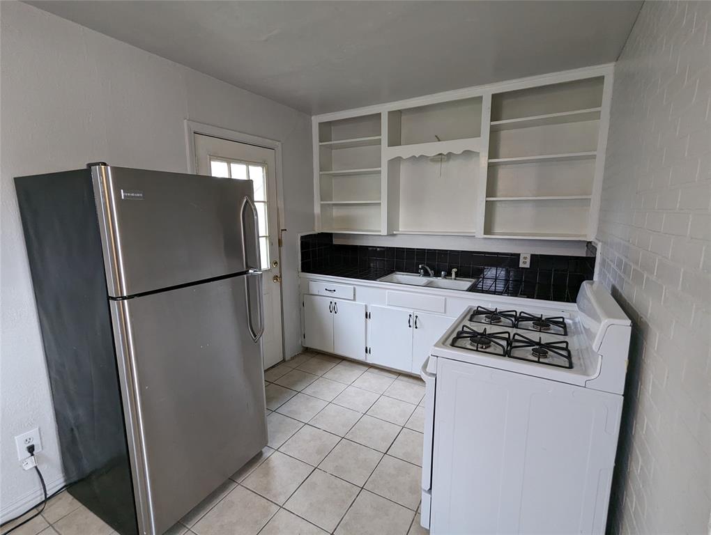 Benbrook Estate Add - Residential Lease