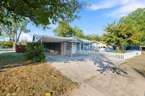 A home in Mineral Wells