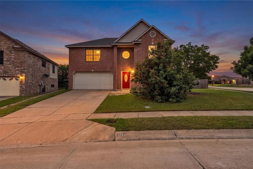 Nestled in the prestigious Arcadia Park in Alliance, this beautifully updated 3-bedroom, 2-bath, two-story home is a true gem. Situated on a coveted corner lot, it boasts a super functional layout with an oversized island in the bright, open kitchen, anchored by stunning luxury vinyl flooring. Step outside to your sparkling pool, perfect for relaxing, and enjoy peace of mind with a newer roof, replaced in 2023. Plus, a detached storage building with its own AC unit adds even more convenience. Don’t miss this exceptional home in a prime location!