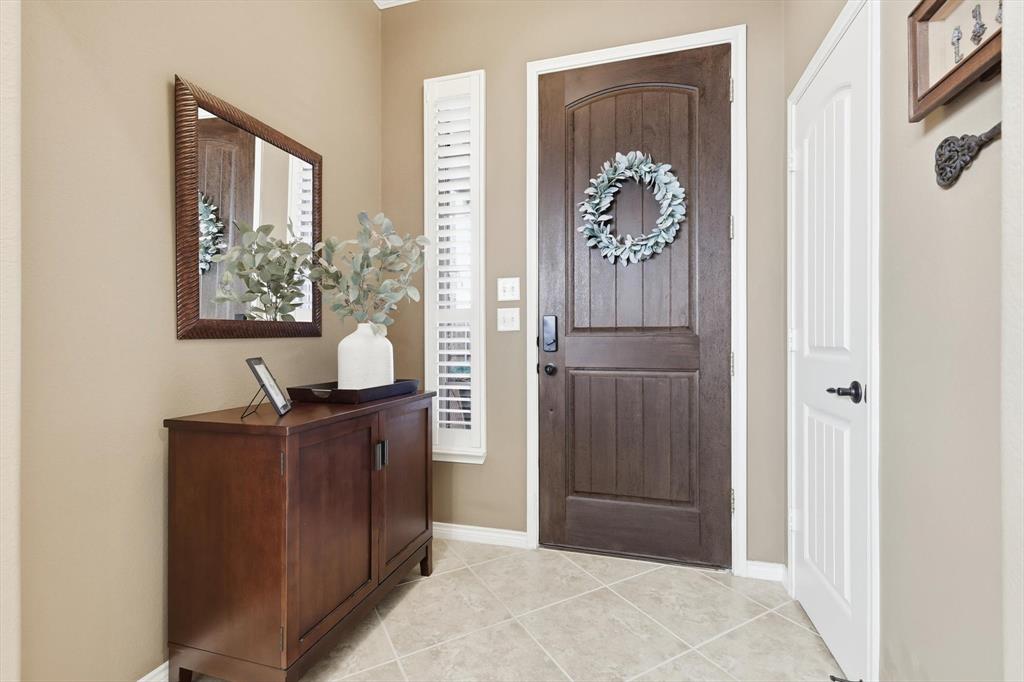 905 Deer Ridge Trail