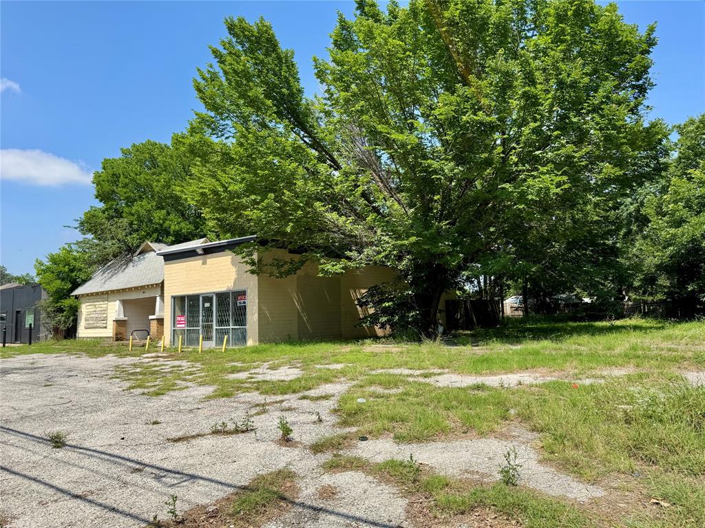 1408 N Sylvania Avenue