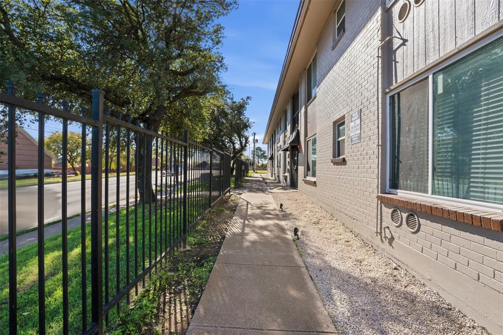 Cannon Ross Add - Residential Income