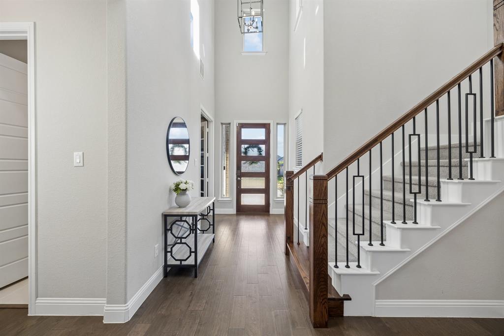 2270 English Ivy Road