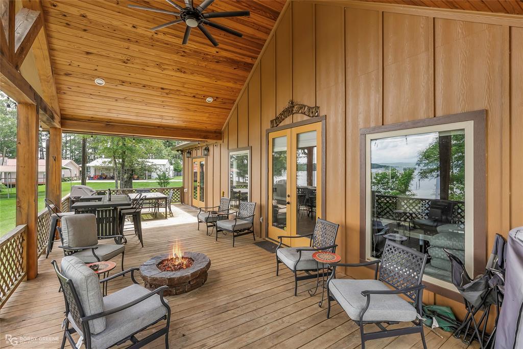 1072 Featherston Road