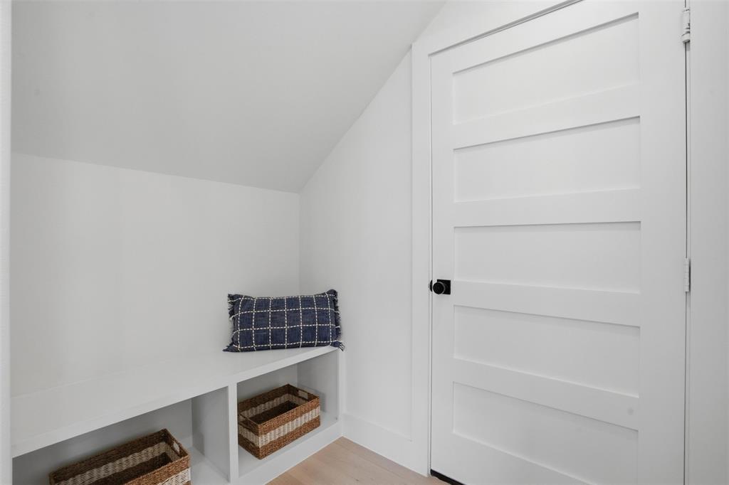 Mount Auburn - Residential