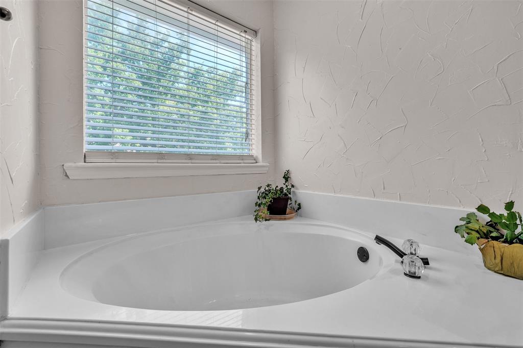 Lake Country Estates Add - Residential