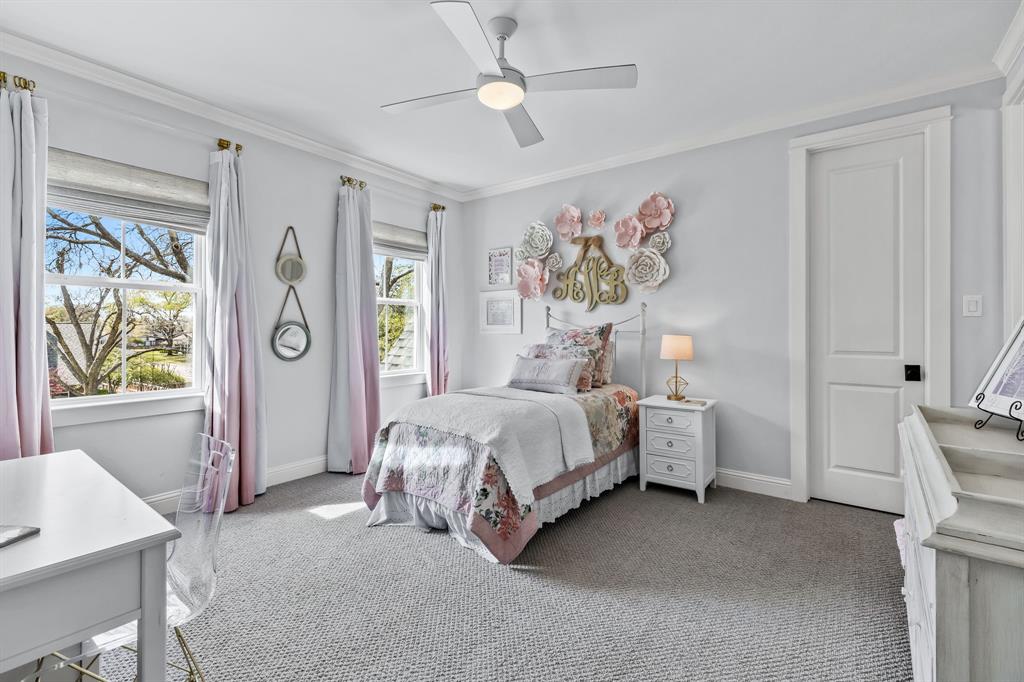 White Rock North 9th Instl - Residential