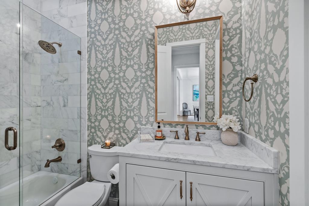 White Rock North 9th Instl - Residential