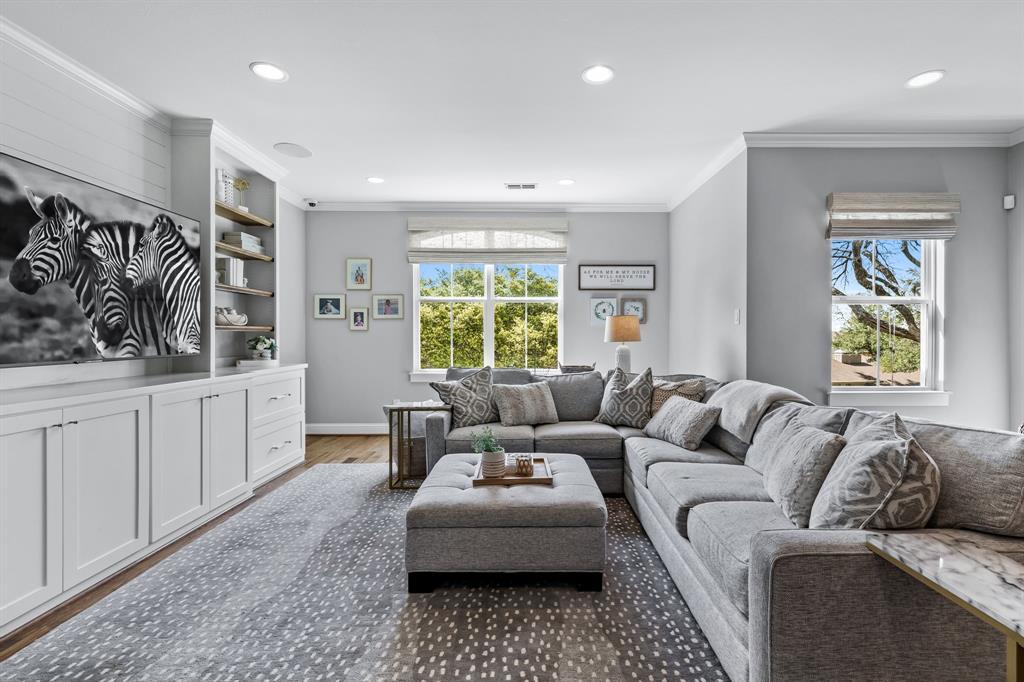 White Rock North 9th Instl - Residential