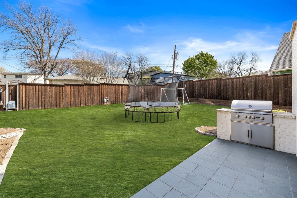 White Rock North 9th Instl - Residential