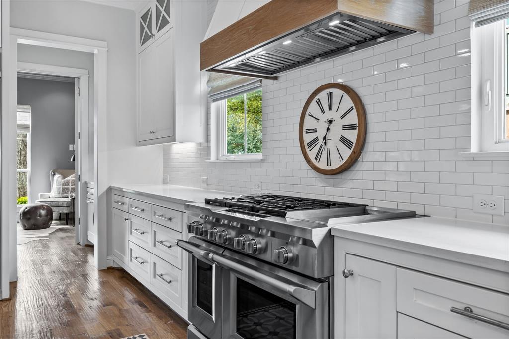 White Rock North 9th Instl - Residential