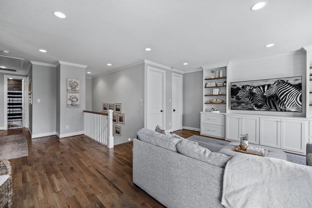 White Rock North 9th Instl - Residential