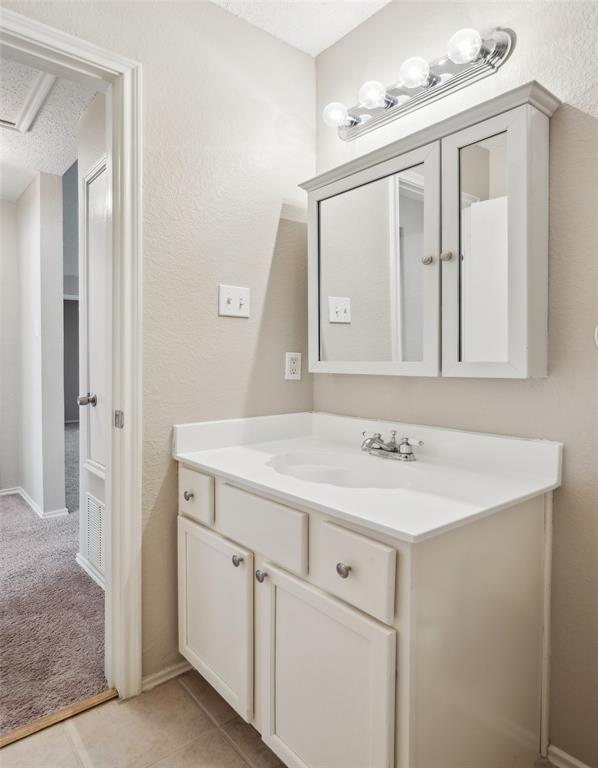 Fort Worth, Texas 76244, United States, 4 Bedrooms Bedrooms, ,3 BathroomsBathrooms,Residential,Active,9558