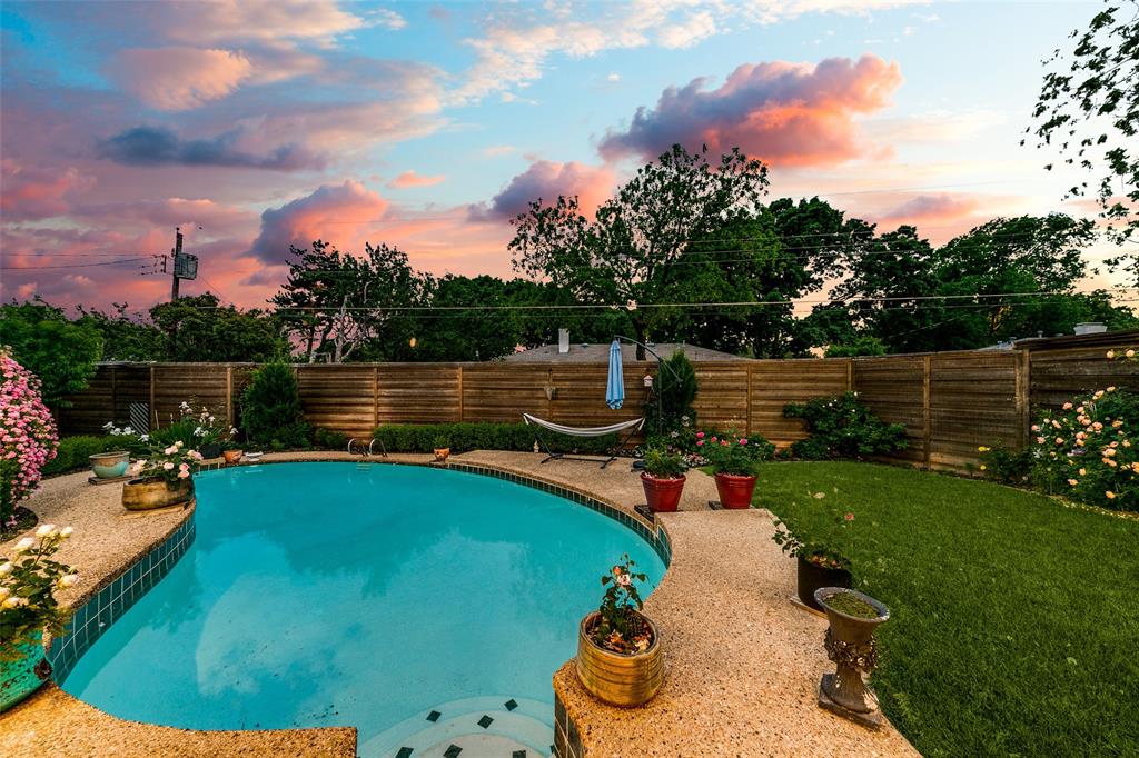 Schreiber Manor 01 Inst - Residential