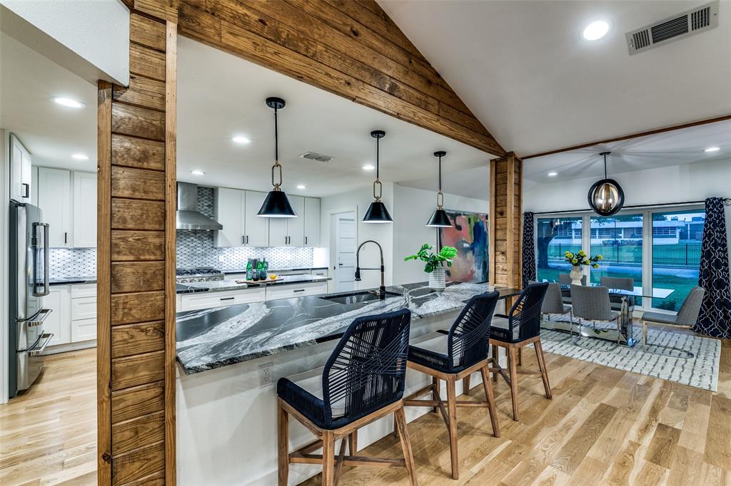 Schreiber Manor 01 Inst - Residential