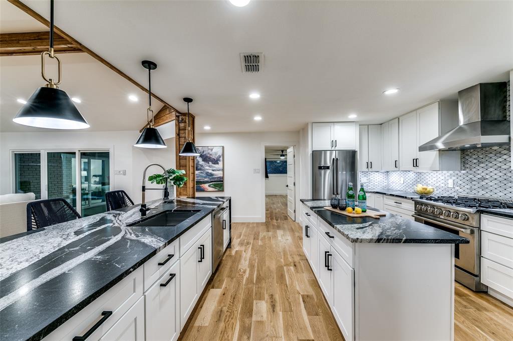 Schreiber Manor 01 Inst - Residential