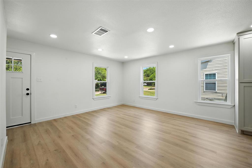 5061 Royal Drive