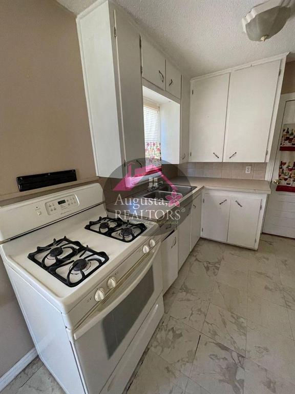 Hale Add Of Blk 202 Ot - Residential Lease