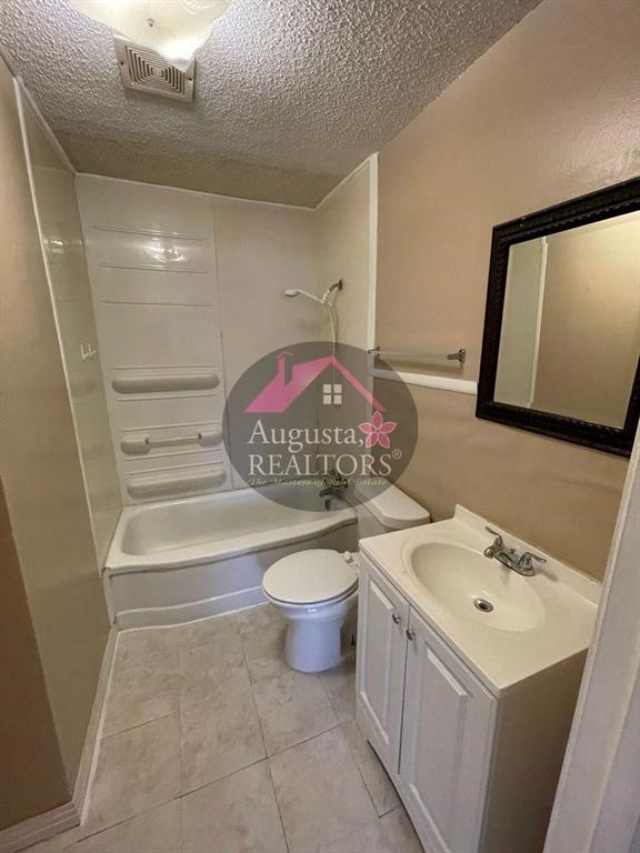 Hale Add Of Blk 202 Ot - Residential Lease