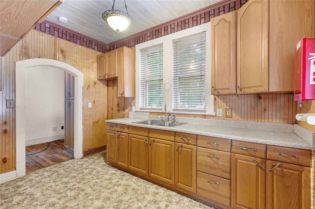 Orig Town Of Greenville - Commercial Sale