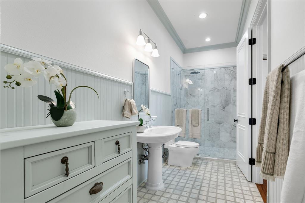 MONTCLAIR PARC - Residential