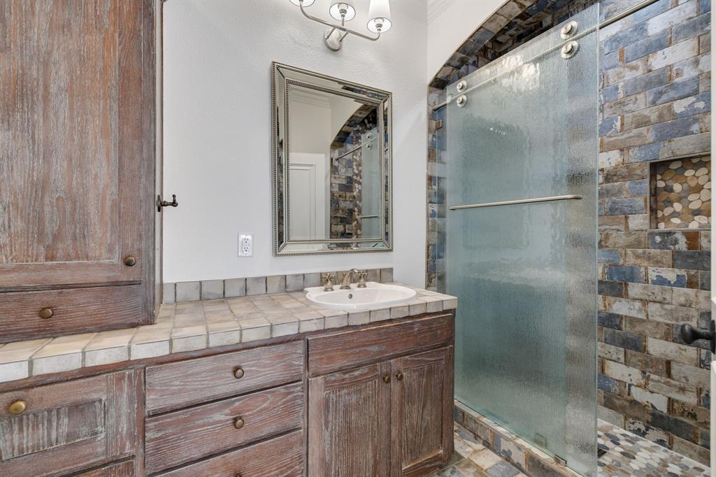 MONTCLAIR PARC - Residential