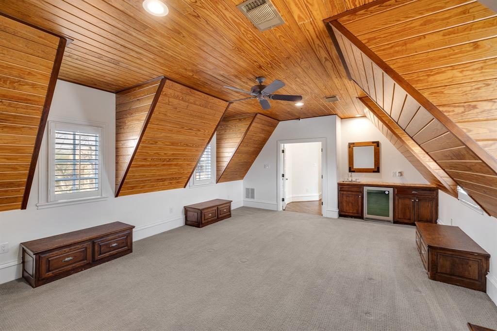 MONTCLAIR PARC - Residential