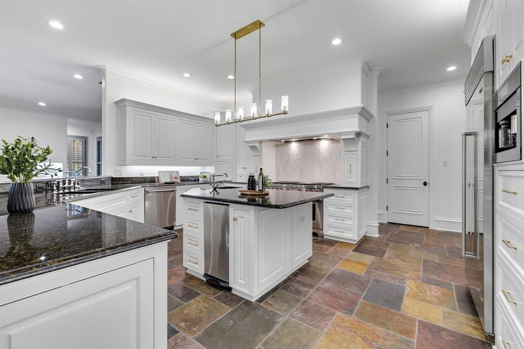 MONTCLAIR PARC - Residential