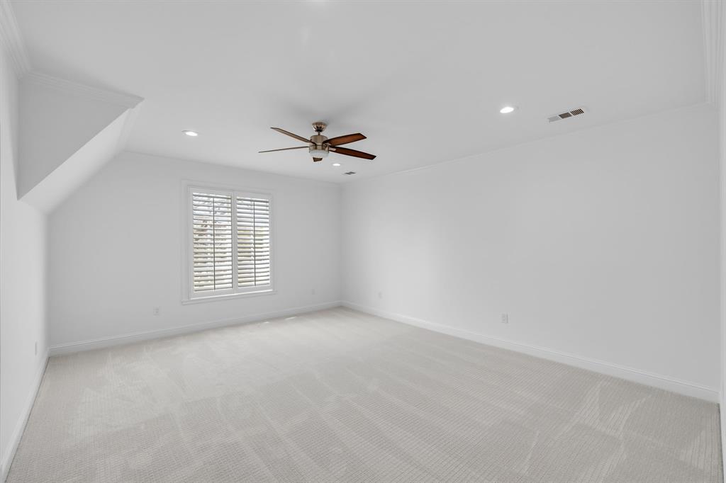 MONTCLAIR PARC - Residential