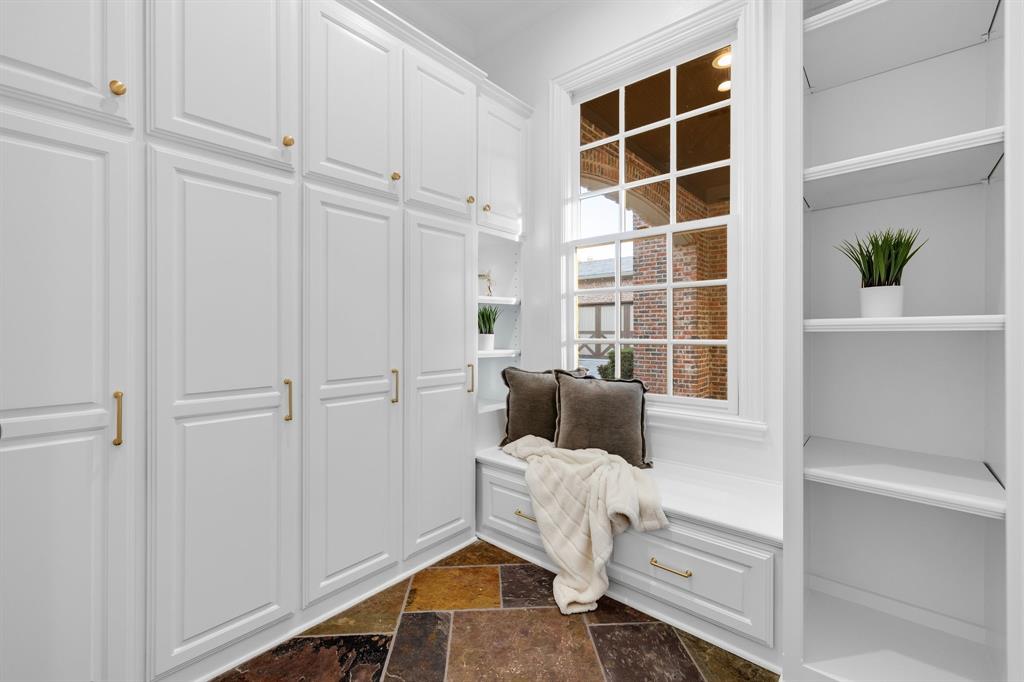 MONTCLAIR PARC - Residential