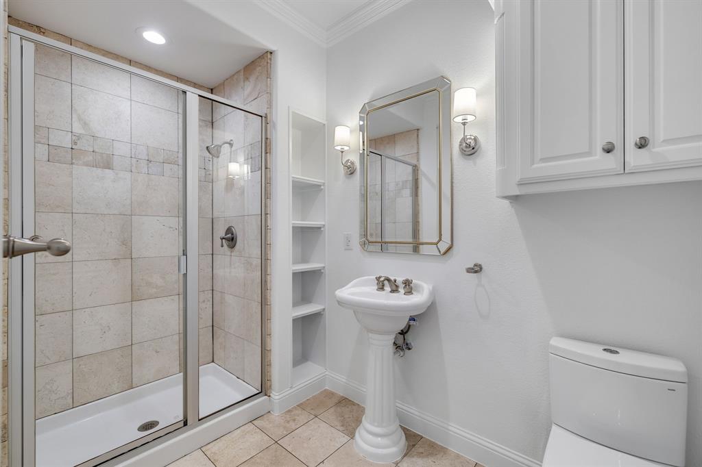 MONTCLAIR PARC - Residential